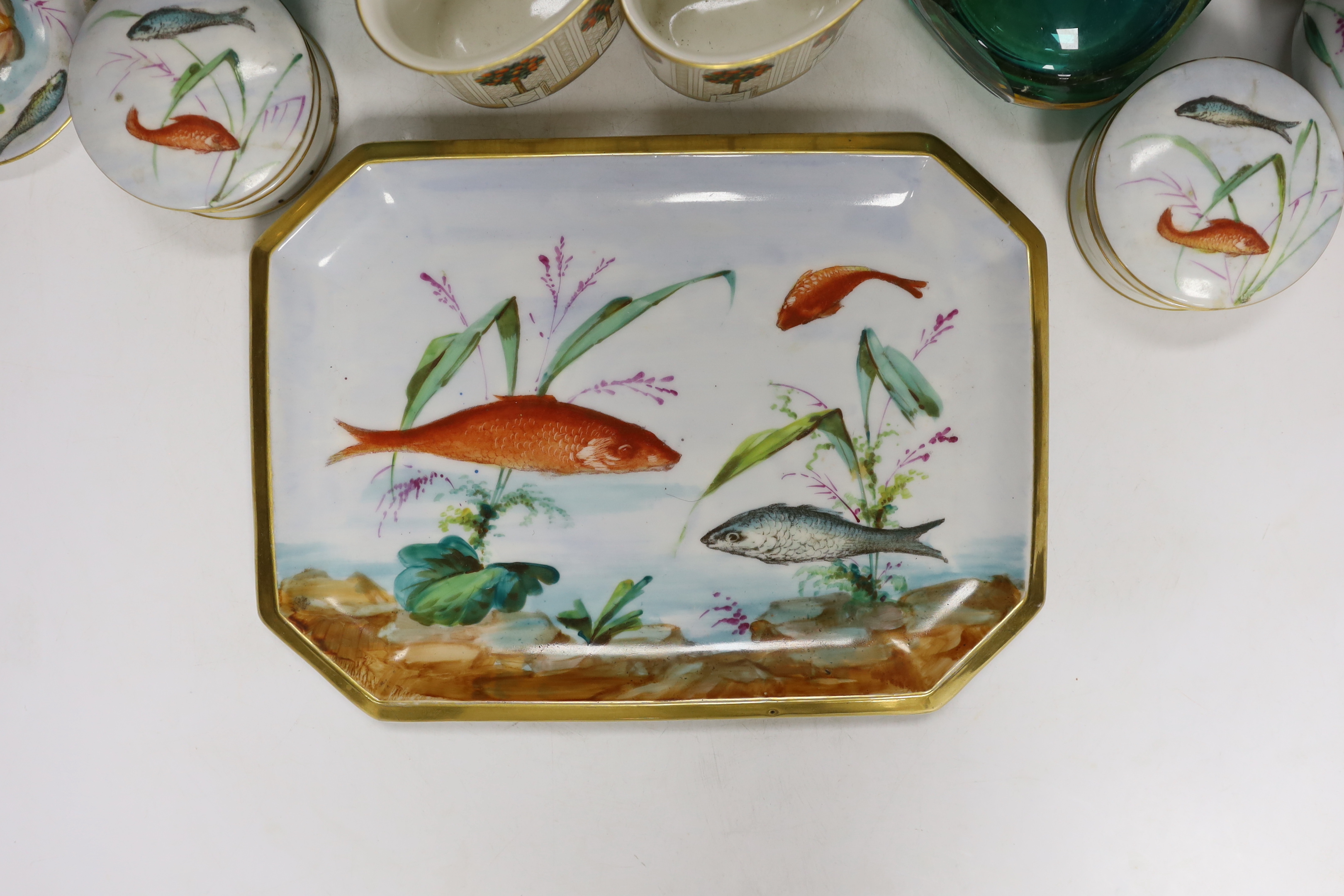 A fish and gilt decorated eight piece dressing table set, two glass scent bottles, two Halcyon Days pots and a Worcester plate, plate 25cm high